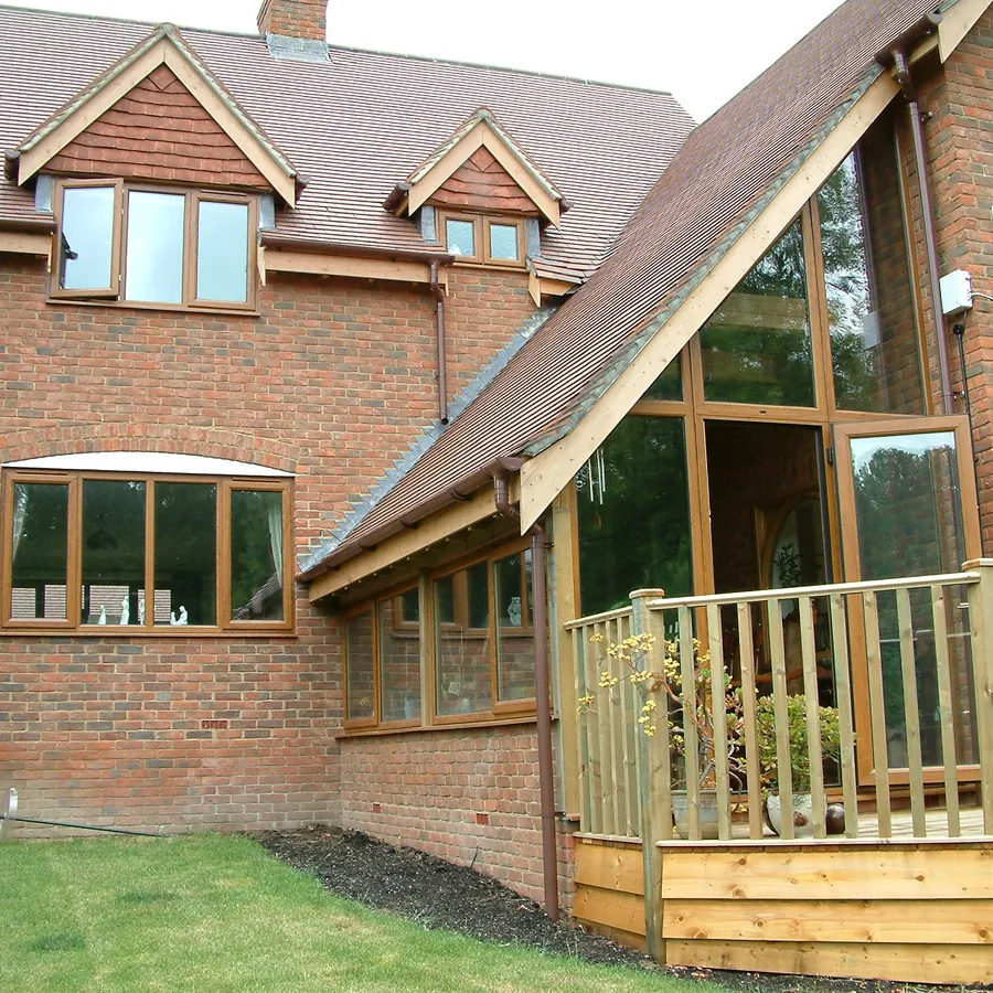 Lean-To Manor Park