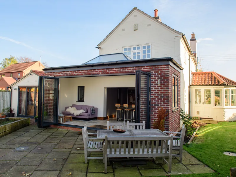 Bifold Manor Park